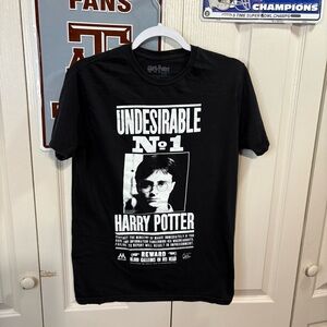 Warner Bros Black Short Sleeve Tee with Bold Graphic